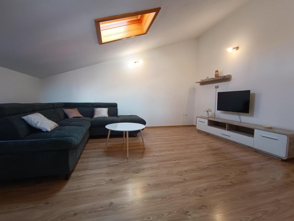 Apartman Sintic Krk Town Eksteriør billede