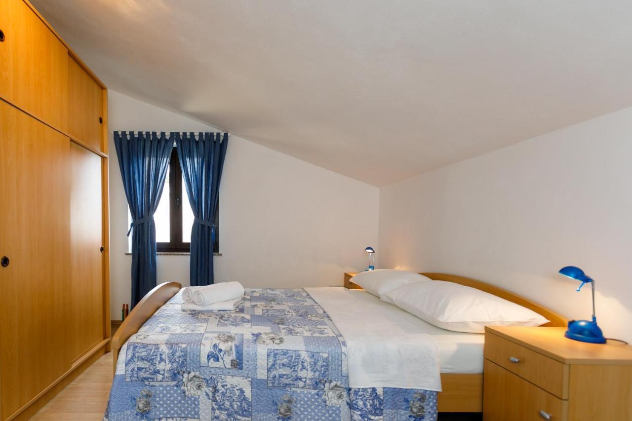 Apartman Sintic Krk Town Eksteriør billede