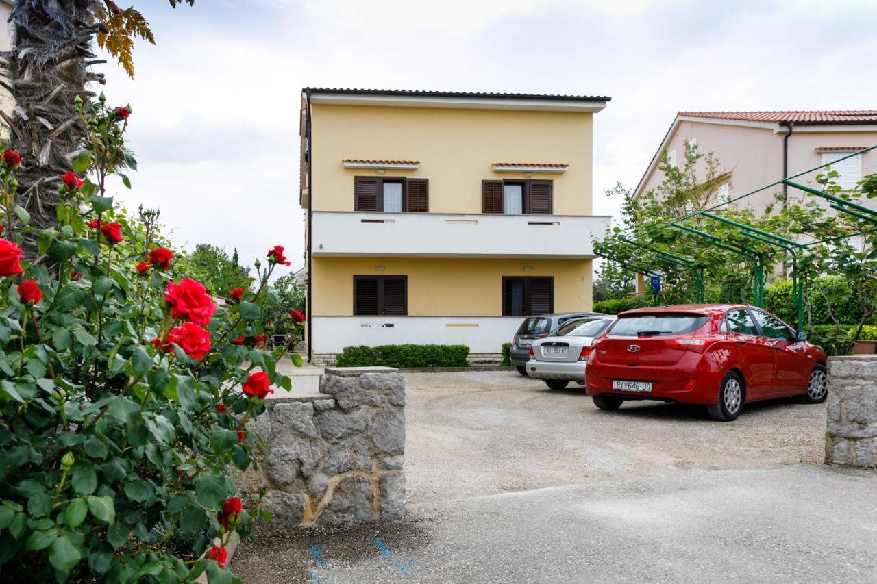Apartman Sintic Krk Town Eksteriør billede